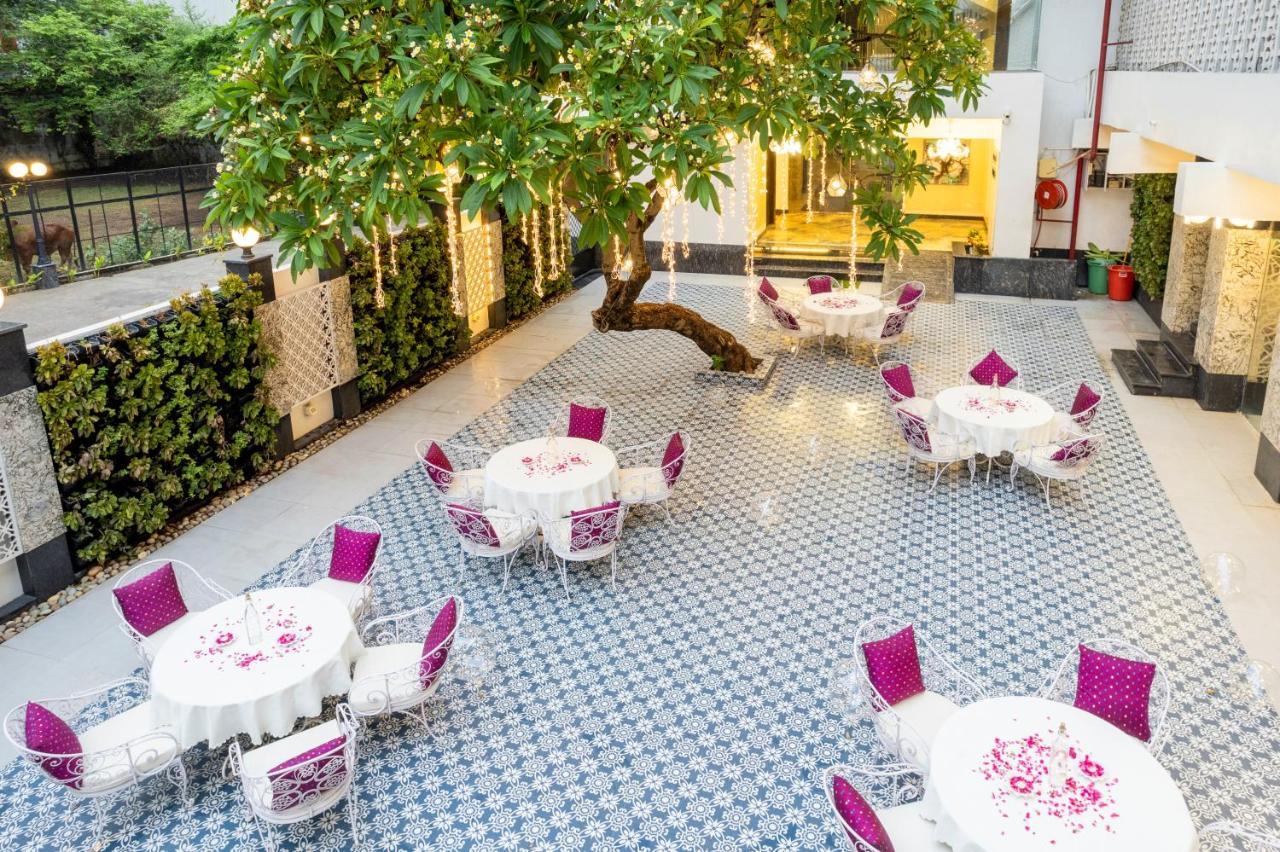 Hotel Casa Aishbagh Lucknow Dış mekan fotoğraf